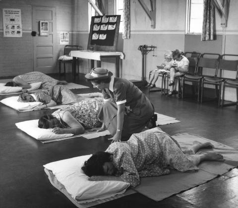 Domiciliary midwife at birthing class